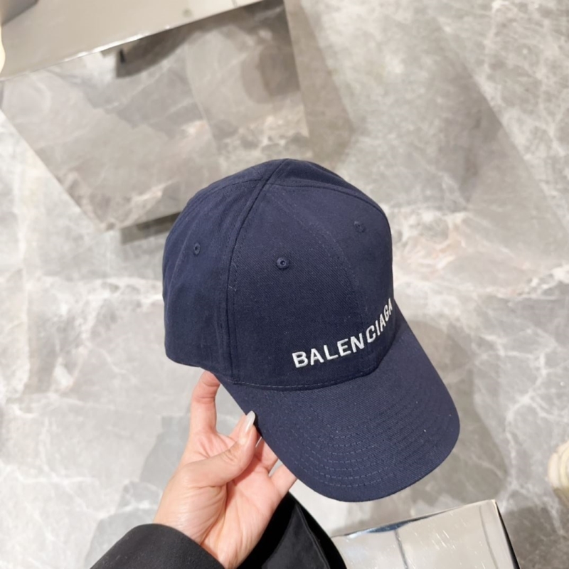 BALENCIAGA